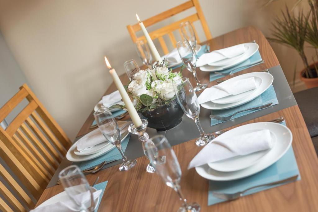 Town Square Townhouse - Best Location In Galway Eksteriør bilde