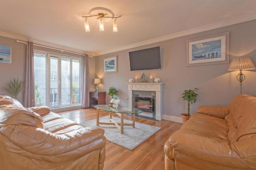 Town Square Townhouse - Best Location In Galway Eksteriør bilde