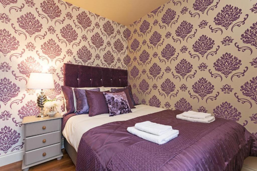 Town Square Townhouse - Best Location In Galway Eksteriør bilde